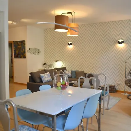 Tp Liberty 140, Lisbon Center Apartment