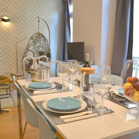 Tp Liberty 140, Lisbon Center Apartment ליסבון